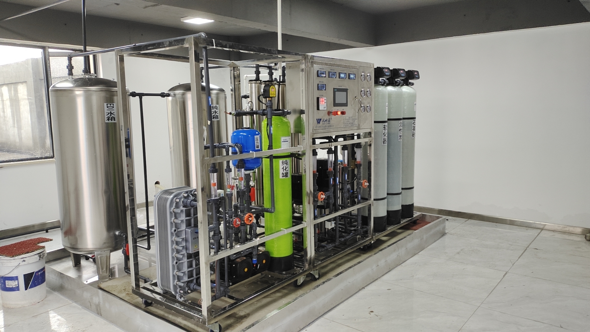 除鹽水處理設(shè)備 除鹽水處理設(shè)備